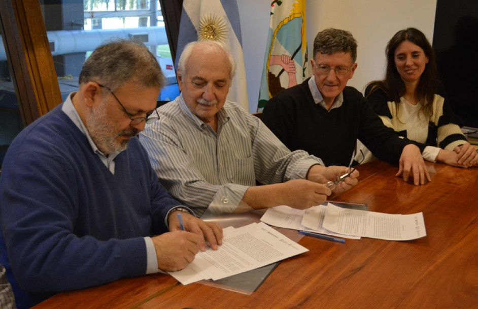 imagen La FCEN firmó un acuerdo con la Facultad de Ciencias Físico Matemáticas y Naturales de la Universidad Nacional de San Luis
