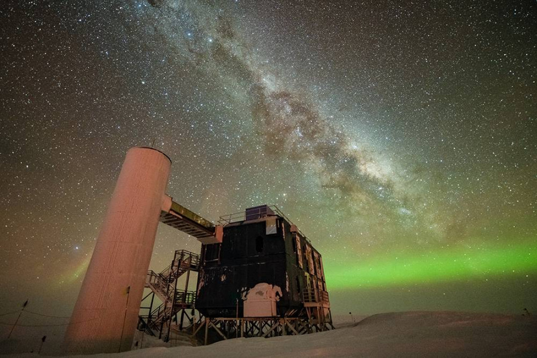 imagen Neutrinos, astropartículas y ciencia básica: encuentro de la FCEN con la investigadora Geraldina Golup