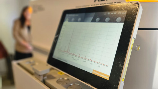 imagen  Nueva adquisición: difractómetro de rayos X Aeris Research 
