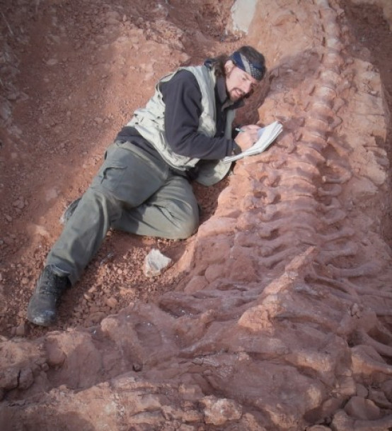imagen Nuevo reconocimiento para el paleontólogo González Riga