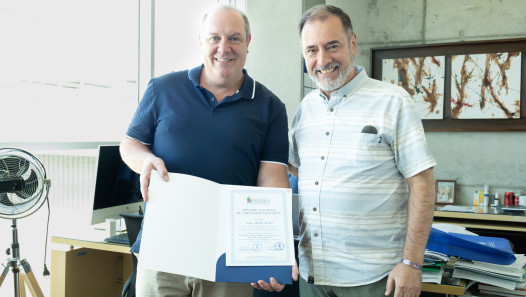 imagen Docente de la FCEN fue reconocido en la Universidad de Chile 
