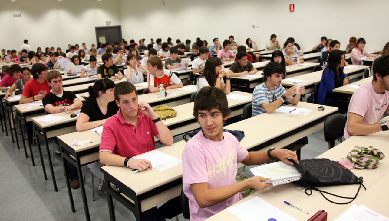 imagen Convocatoria a Alumnos para participar como ayudantes  alumnos en el módulo de Ciencias Naturales del Ciclo Propedéutico