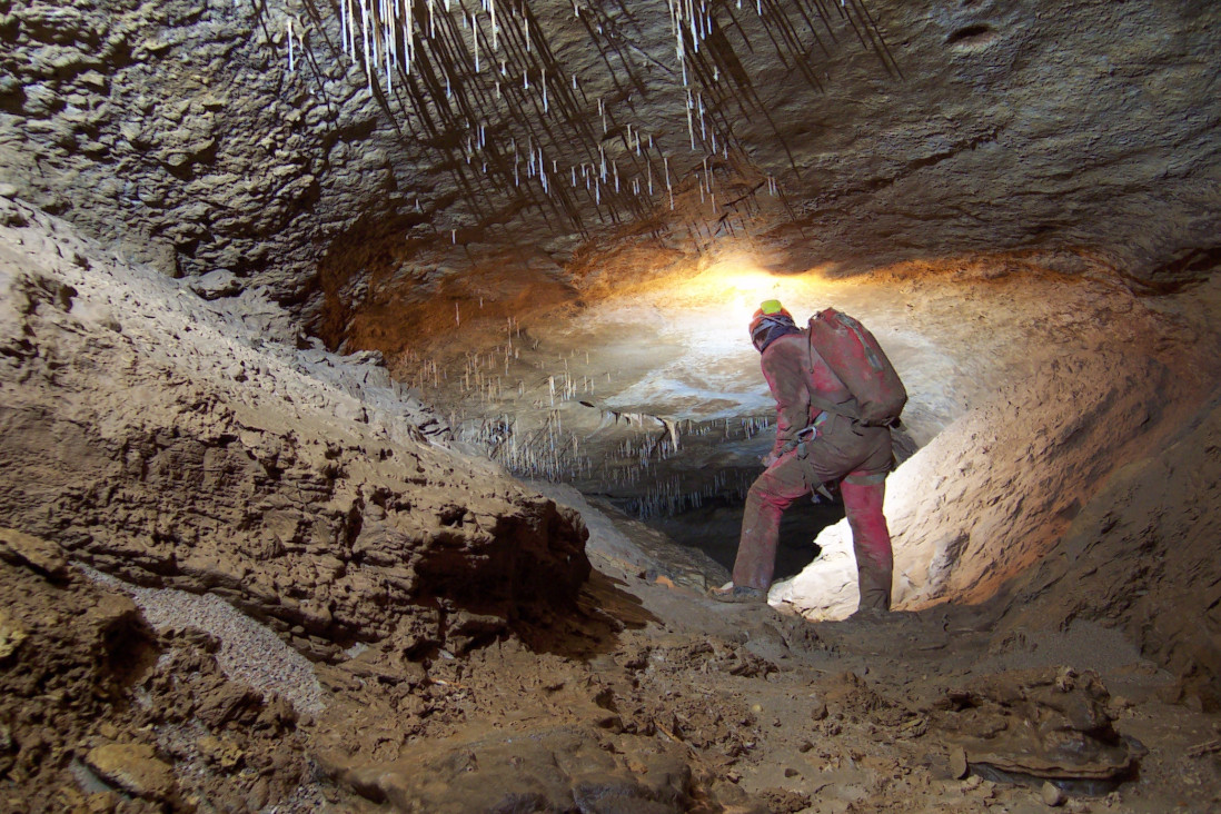 imagen Conferencia: El rol de la Espeleología en las Ciencias Básicas y de la Tierra