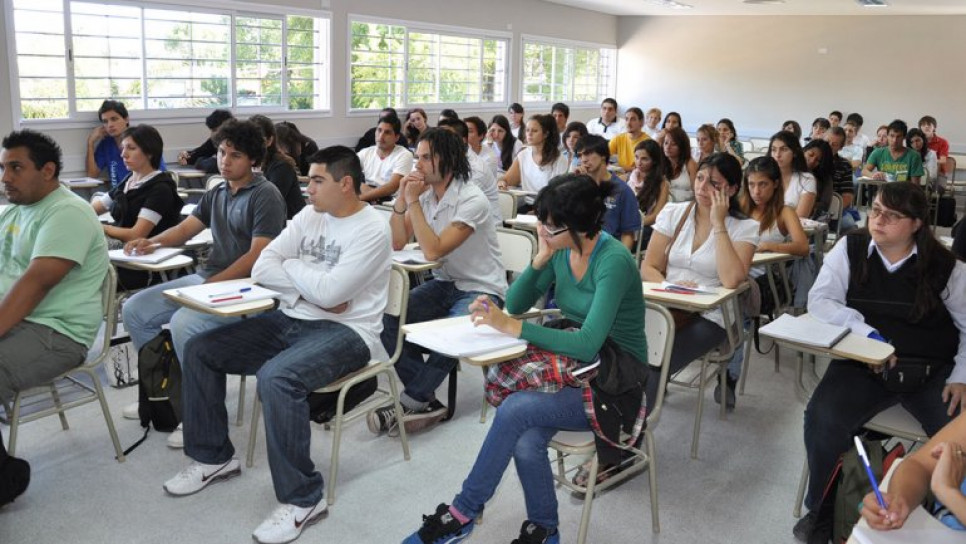 imagen Convocatoria a Ayudantes Alumnos para el Ciclo Propedéutico en el módulo de Ambientación Universitaria en la sede Mendoza