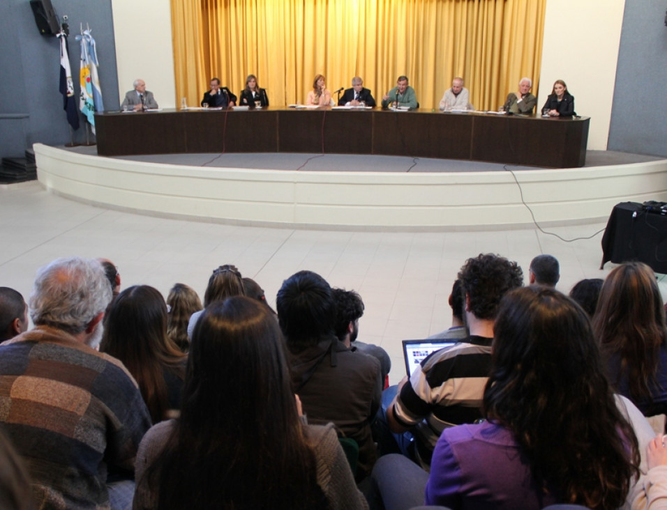 imagen Los candidatos a rector y vicerrector debatieron sobre ciencia técnica y posgrado 