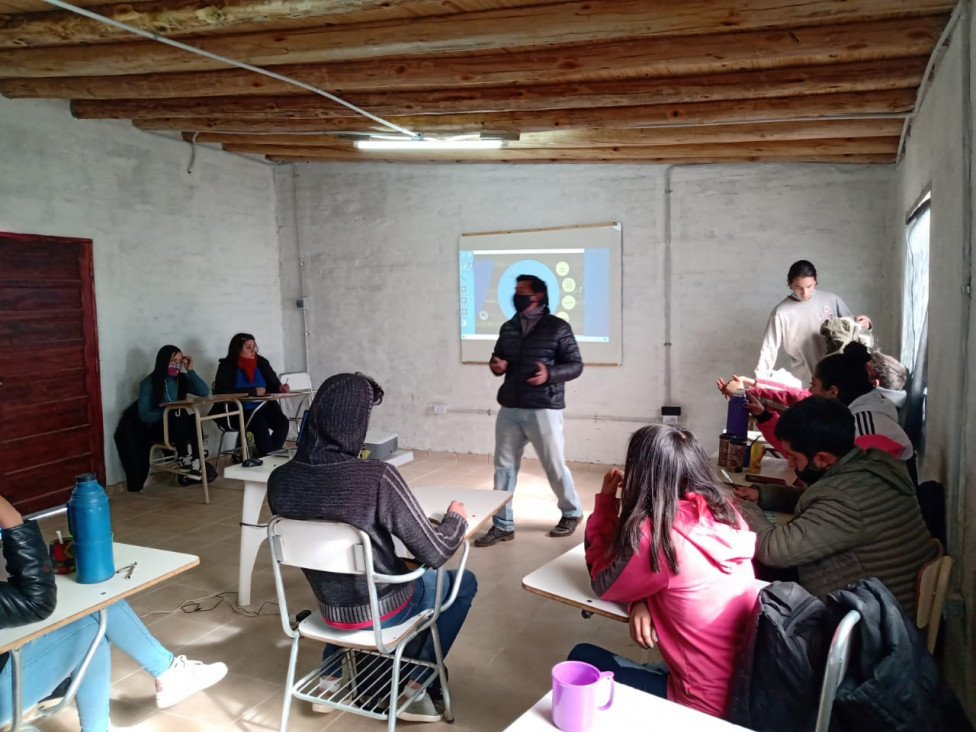 imagen Actividad de cierre de la Práctica Social Educativa "Tecnologías libres para el cuidado ambiental"