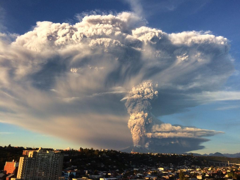 imagen El Ciclo de Webinarios de Geología cierra con la charla "Los volcanes de Mendoza"